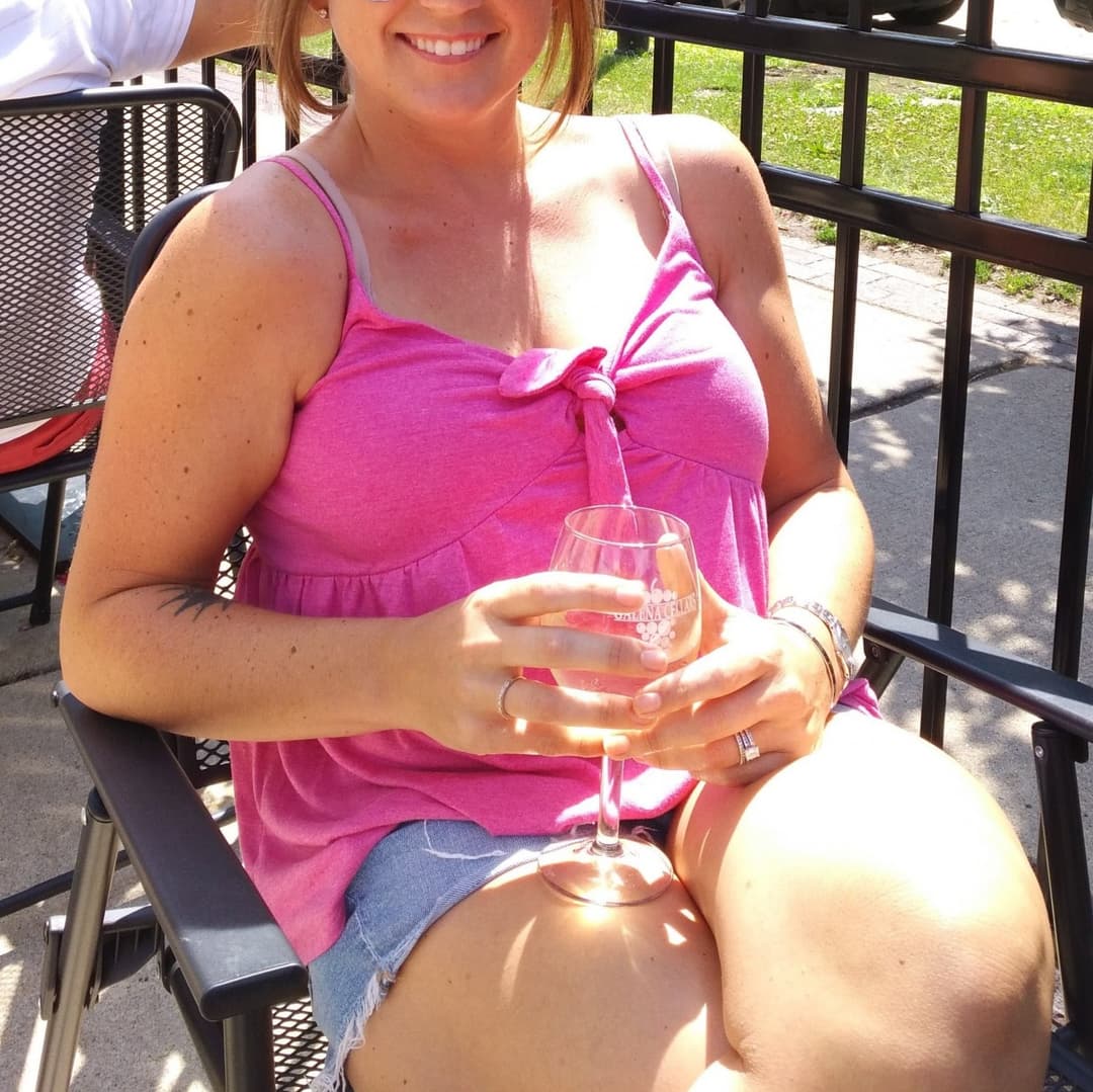 Looking for like minded husbands who want to chat about their wife and mine, looking for regular Ppl