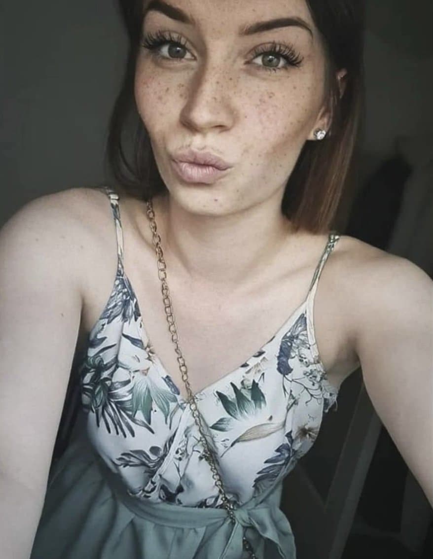 Analslut need help daddys repost for more