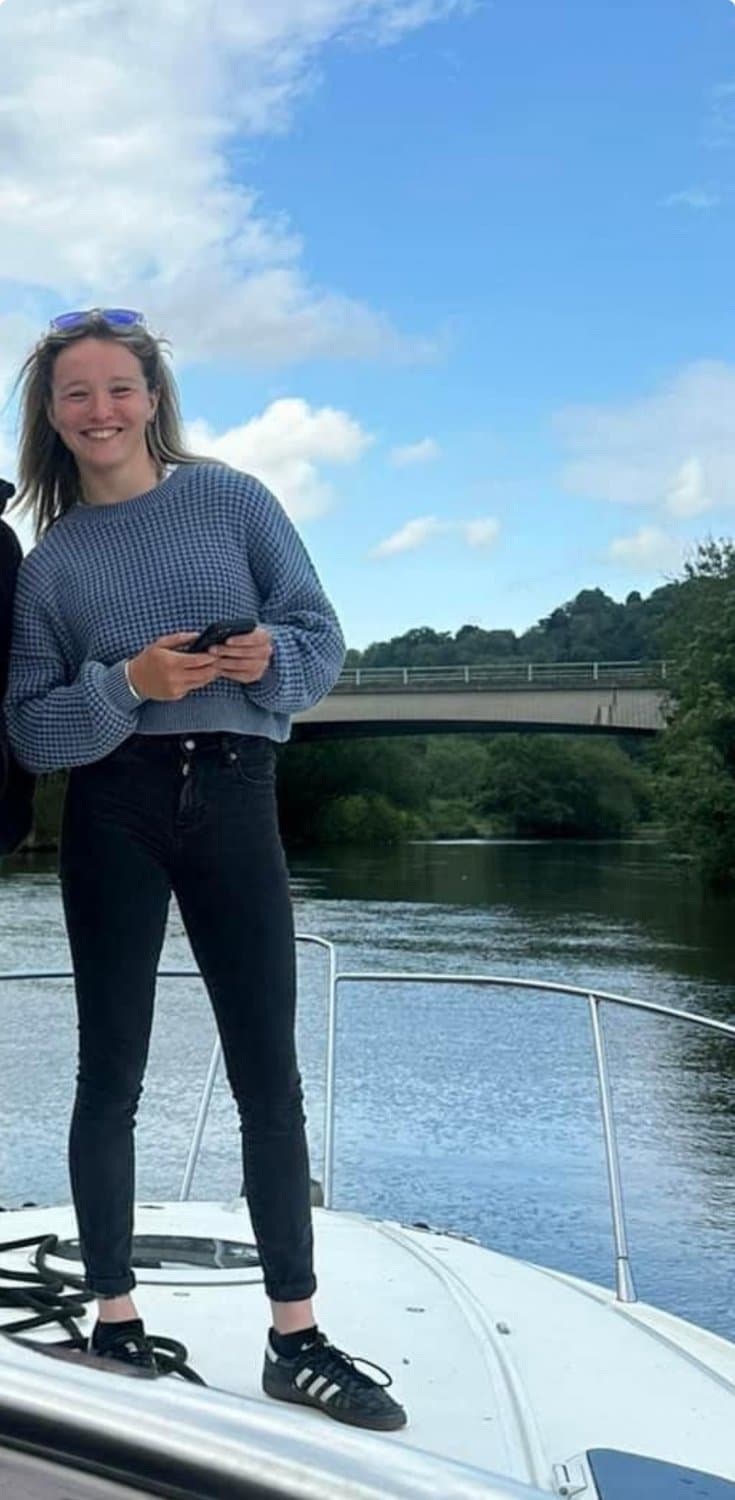 Lucy, Abbie, Amber & Lavinia Ai