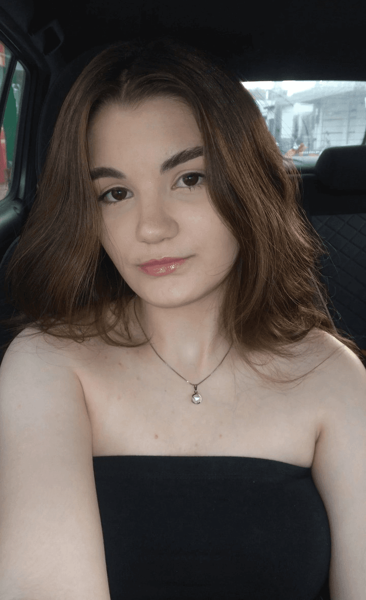 Gozem nela, essa puta é lindinha de mais, sempre quis comer ela, ela mora em Marabá, nome: Angelina