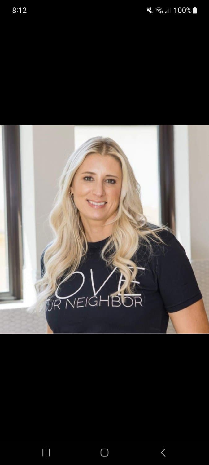 Anyone know this Texas slut milf or want to know her and live in Texas kik me at jnertzer