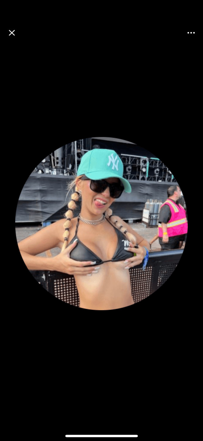 Click to view full size busty sexy ohio slut sam hwodeky