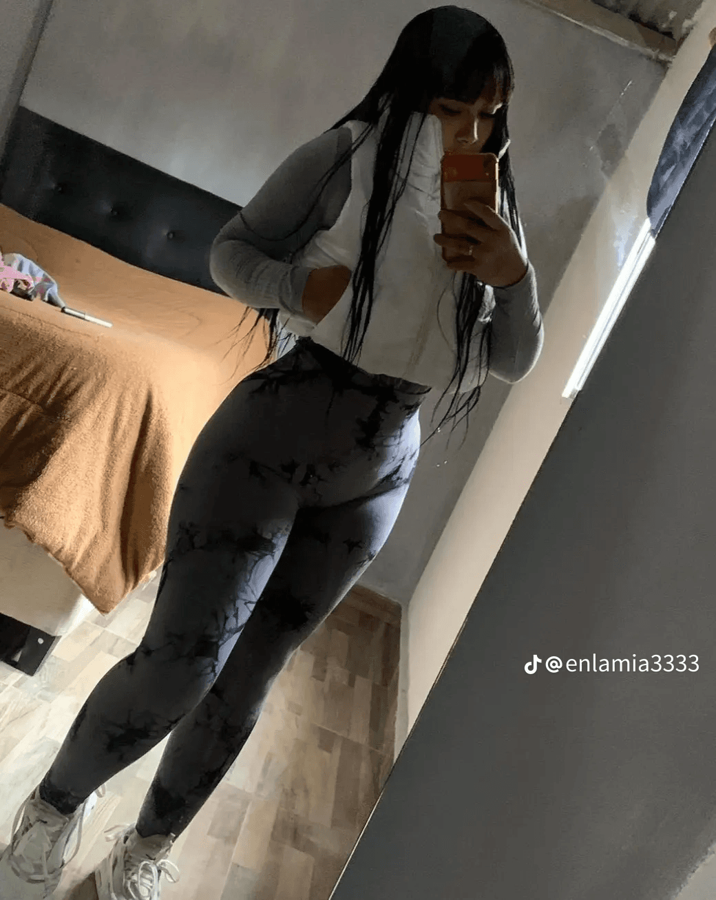 Putas hermosas pendejas con calza levanta cola gym hermosas culonas divinas como nos gustan??