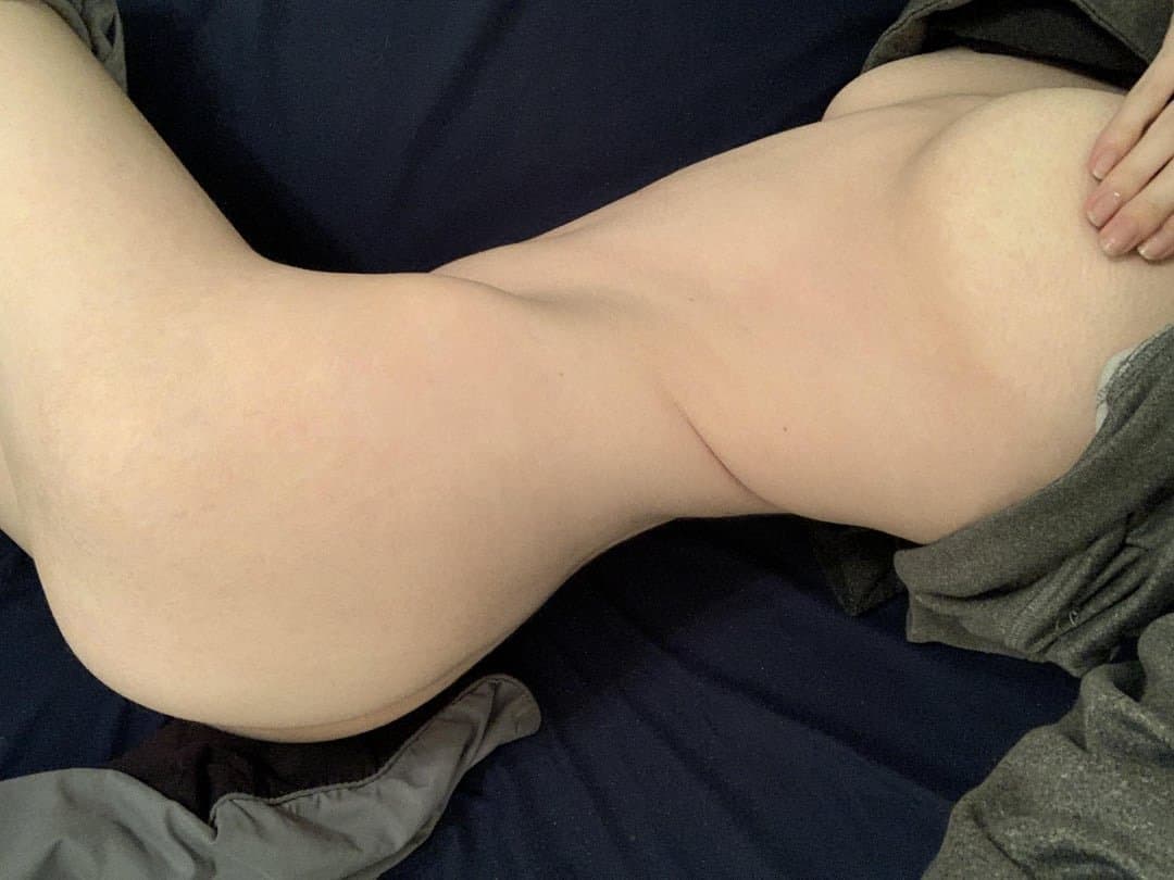 Short hair White tomboy dyke stud Weeboo P2