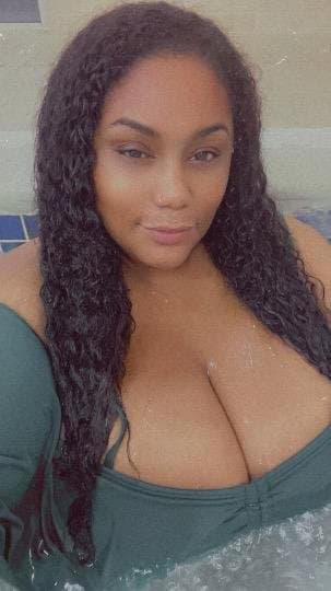 SSBBW NERDY? BUSTY? EBONY?.