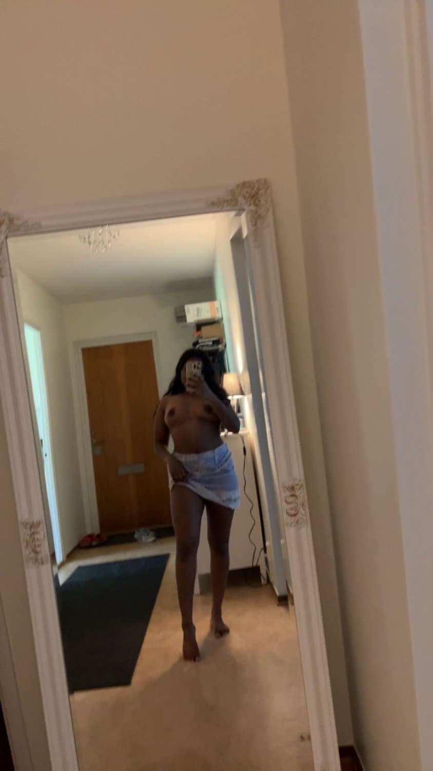 Amelia (22) from Stockholm Sweden craves to be a webslut for men to enjoy.