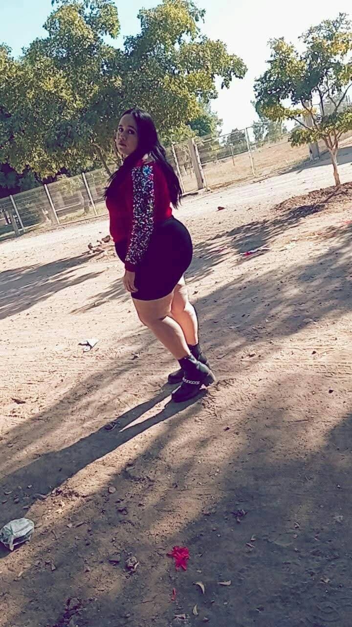 PEAR SHAPE THICK CURVY LATINA SSBBW BIG BOOTY ASS