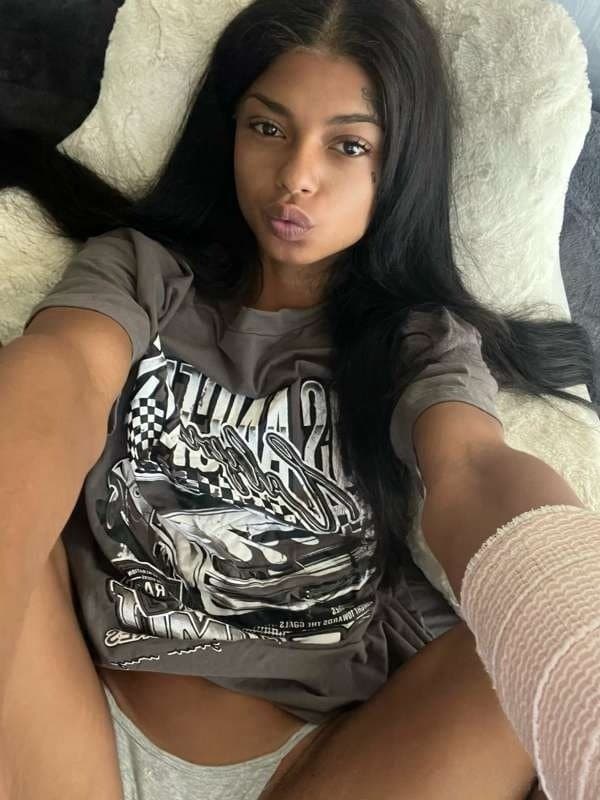 Perfect Slim Lightskin Beads Anal