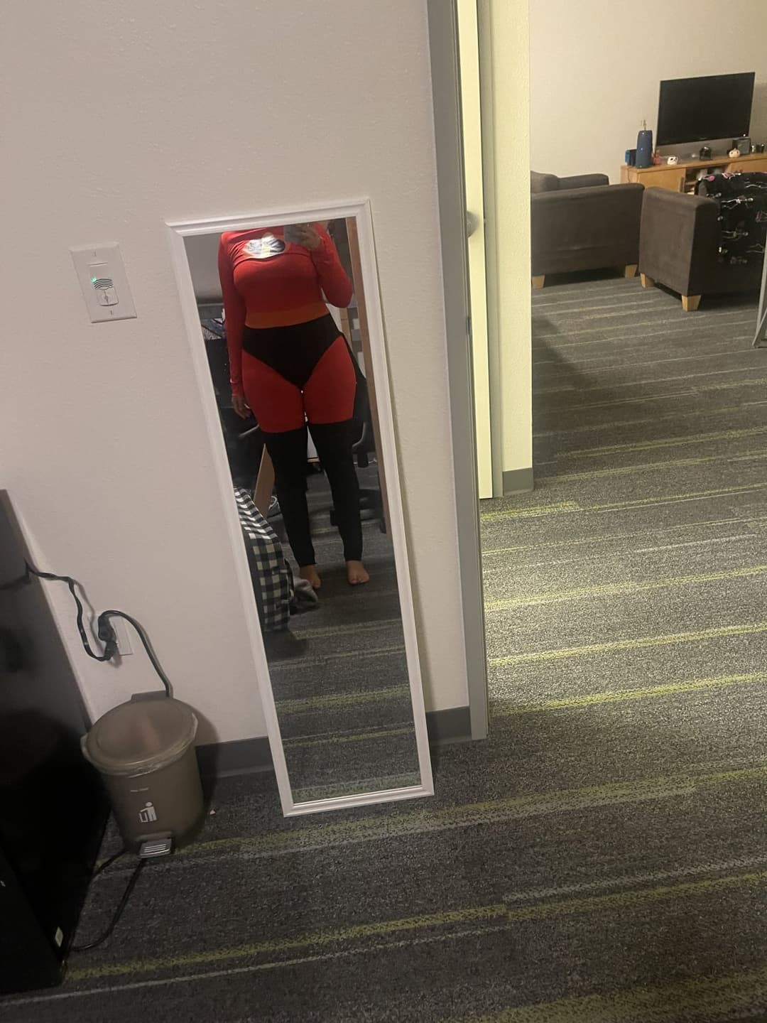 My sexy best friend with a fat ass dressed up as Elastigirl look at that dump truck of an ass ?