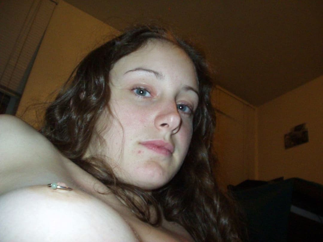 Kik this whore. She is willing todo anything you ask her. Her kik Mirthe_19