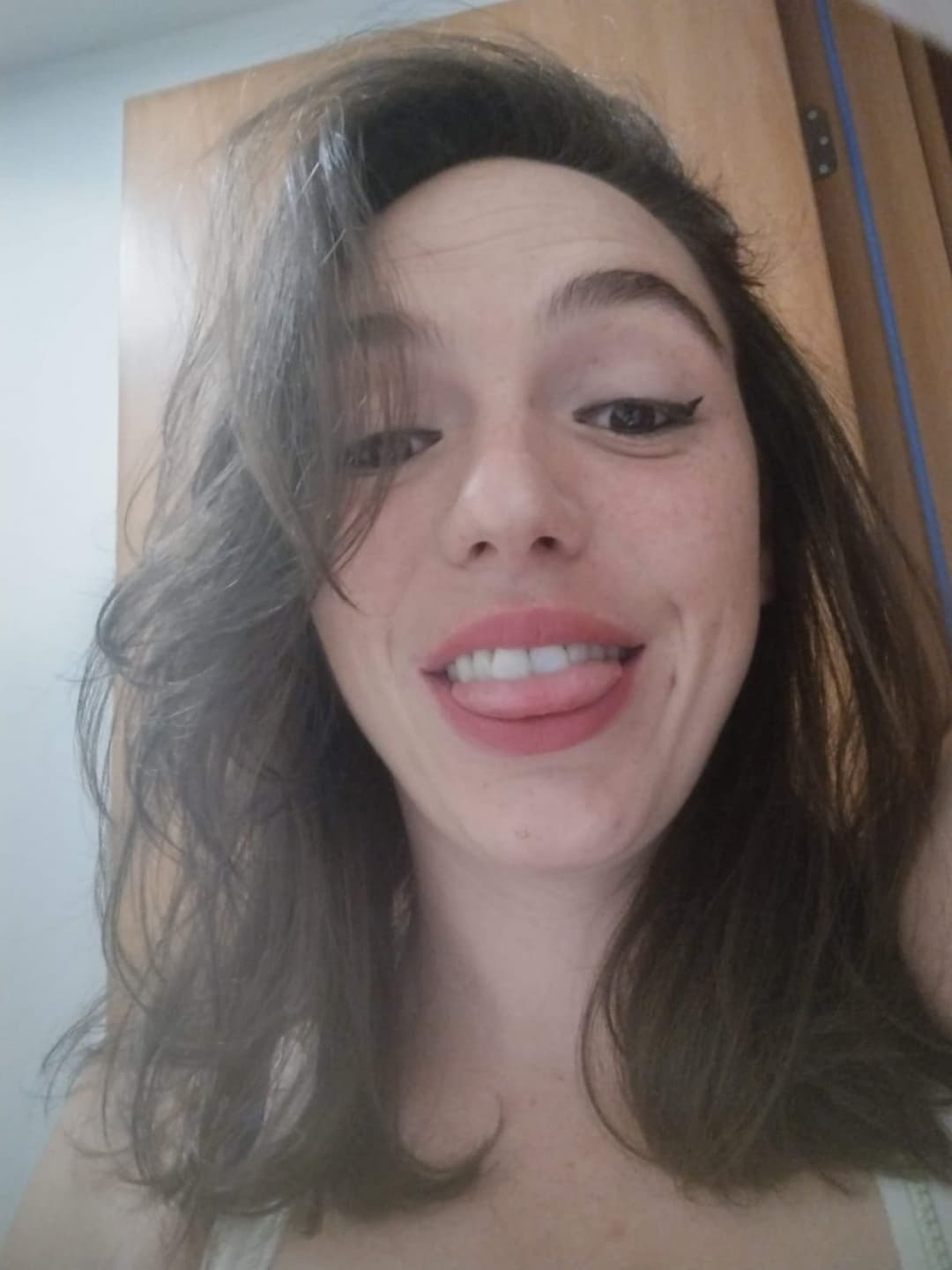 Barbara esposa vadia de SP corno vazou a puta com rosto e ainda mostrou o cuzinho da esposa pra nós