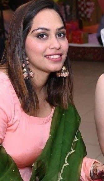 Beautiful punjabi busty babe leaked collection ??? hottest sardarni Muskan kaur randi