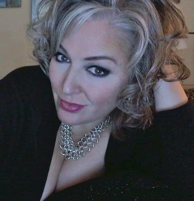 Gorgeous busty classy milf Anna