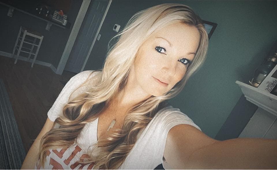 Jolene H is super excited to show her tits for GGW after winning $200 in a wet t-shirt contest