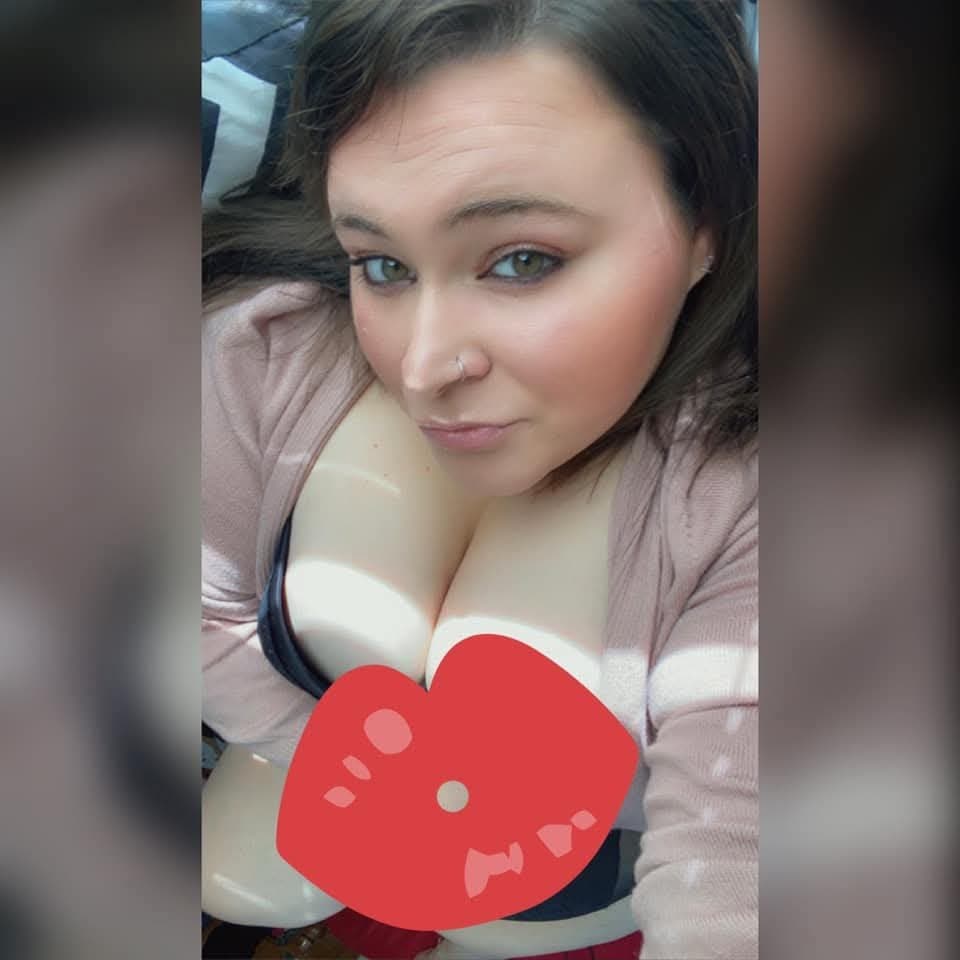 SSBBW BIG ASS & BIG BOOBS