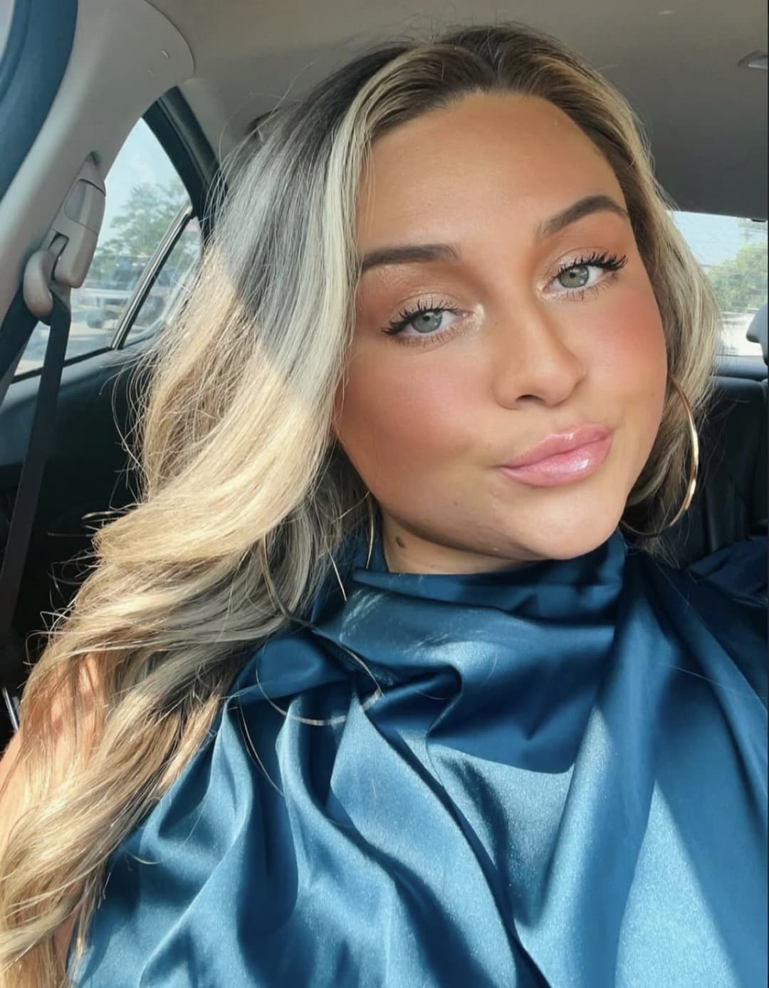 Thick white bop has a face for hot black men to sit on