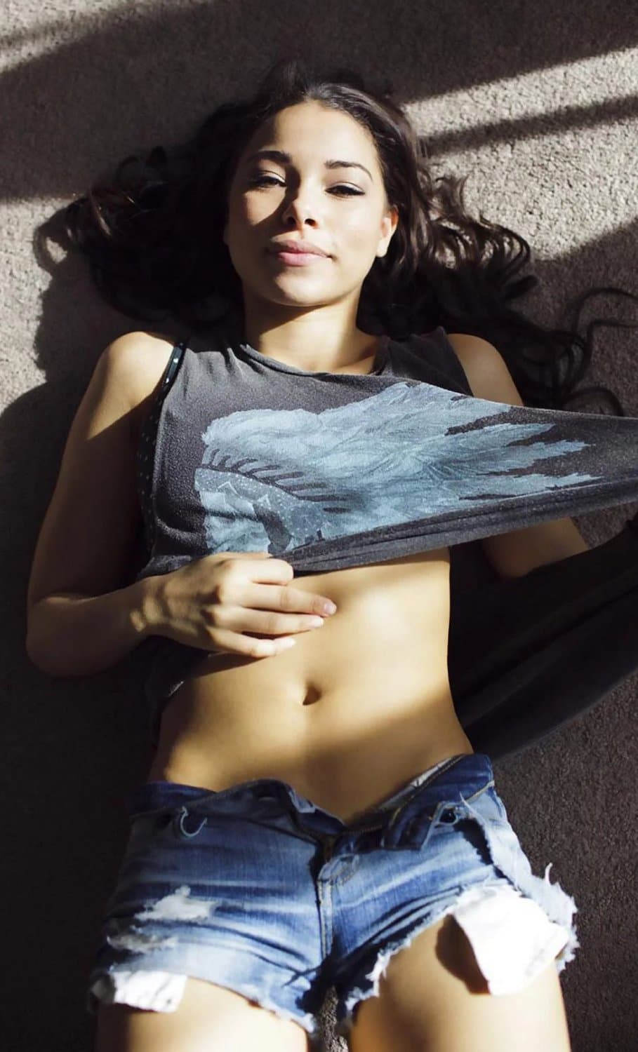 Biracial actress Jessica Parker Kennedy is such a beautiful woman. Sexy slut is a gooners dream