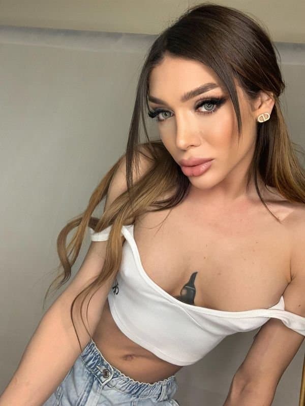 Alexandra Gold - Xandra Gold perfect trans woman who cums