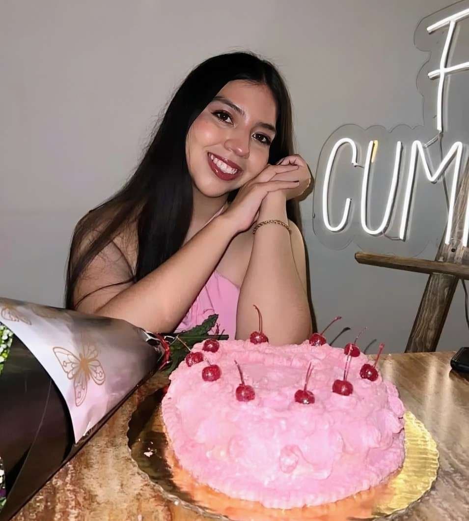 se llama Naomi Victoria Lopez  tiene 24 años es de Ciudad Victoria Tamaulipas