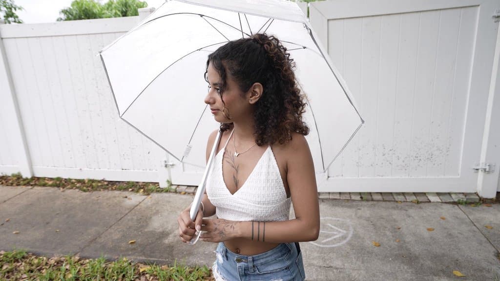 Click to view full size Cute sexy Latina Isabella with a bubble butt and big tits girl fucked in a mini van