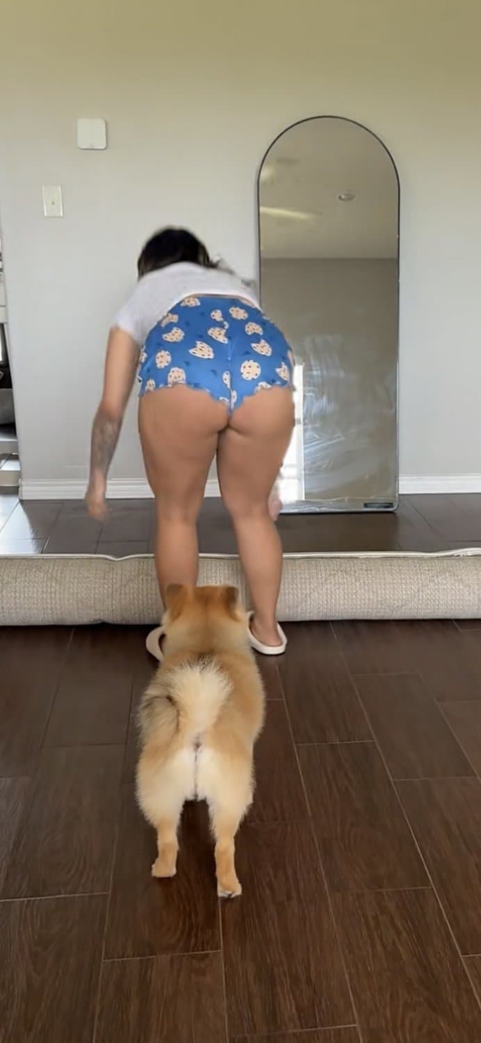 candids of cute pawg in booty shorts