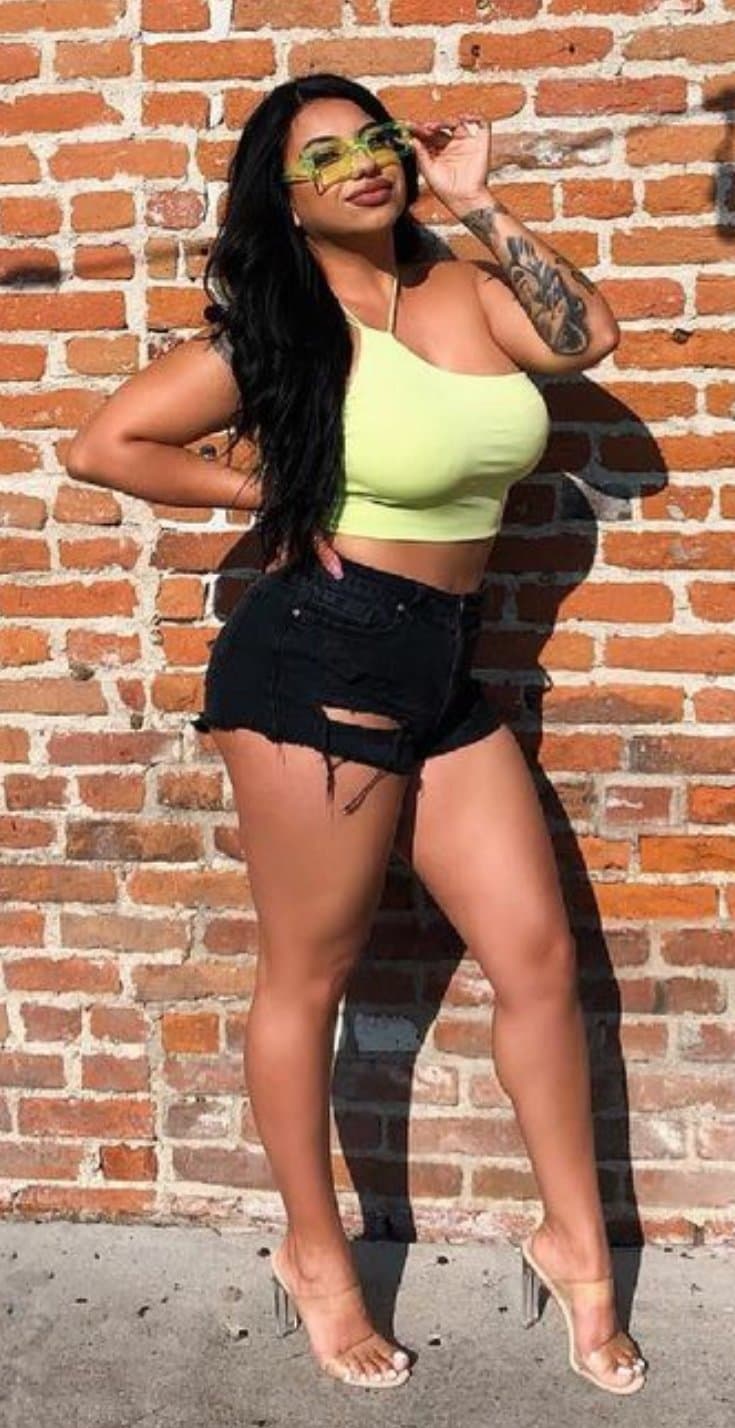 Thick phat ass petite latina deserves to be covered in cum
