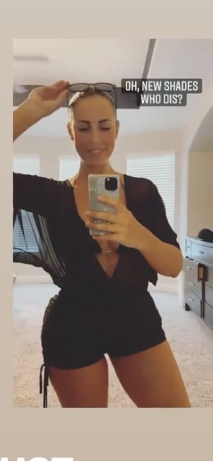 Click to view full size Texas milf Robyn fields