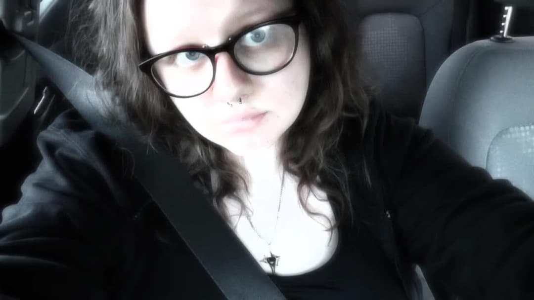 WHITE EMO WEEB MAKING GOONERS NUT