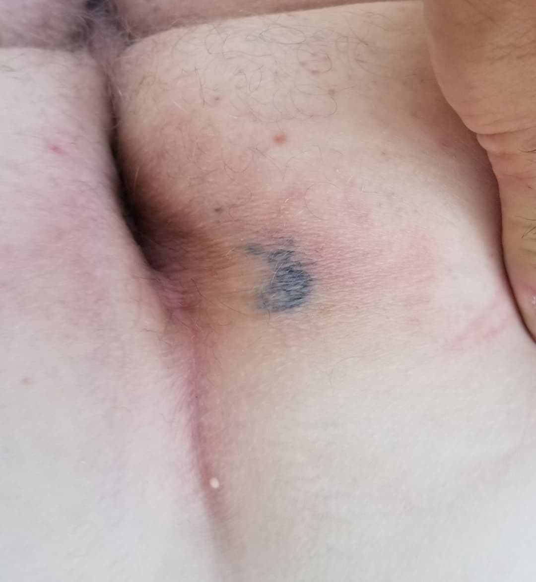 Fuckpig Gary Taking cock in a motel room tied and blindfolded, check out his mark on the left cheek