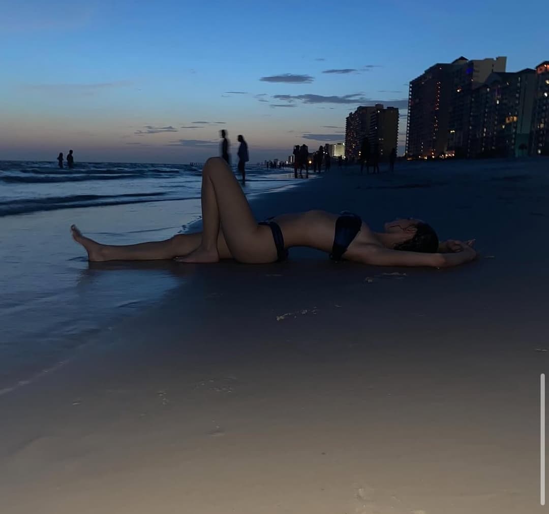 Petite slut Kinsley irl