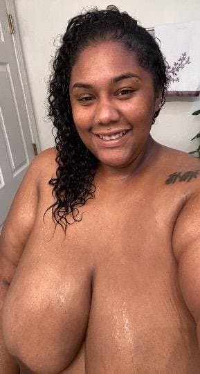 SSBBW NERDY? BUSTY? EBONY?.
