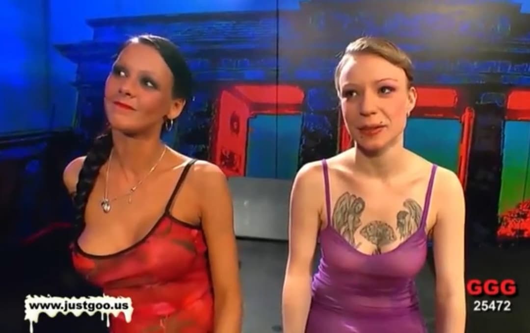 2 Naughty Girls and many Cocks