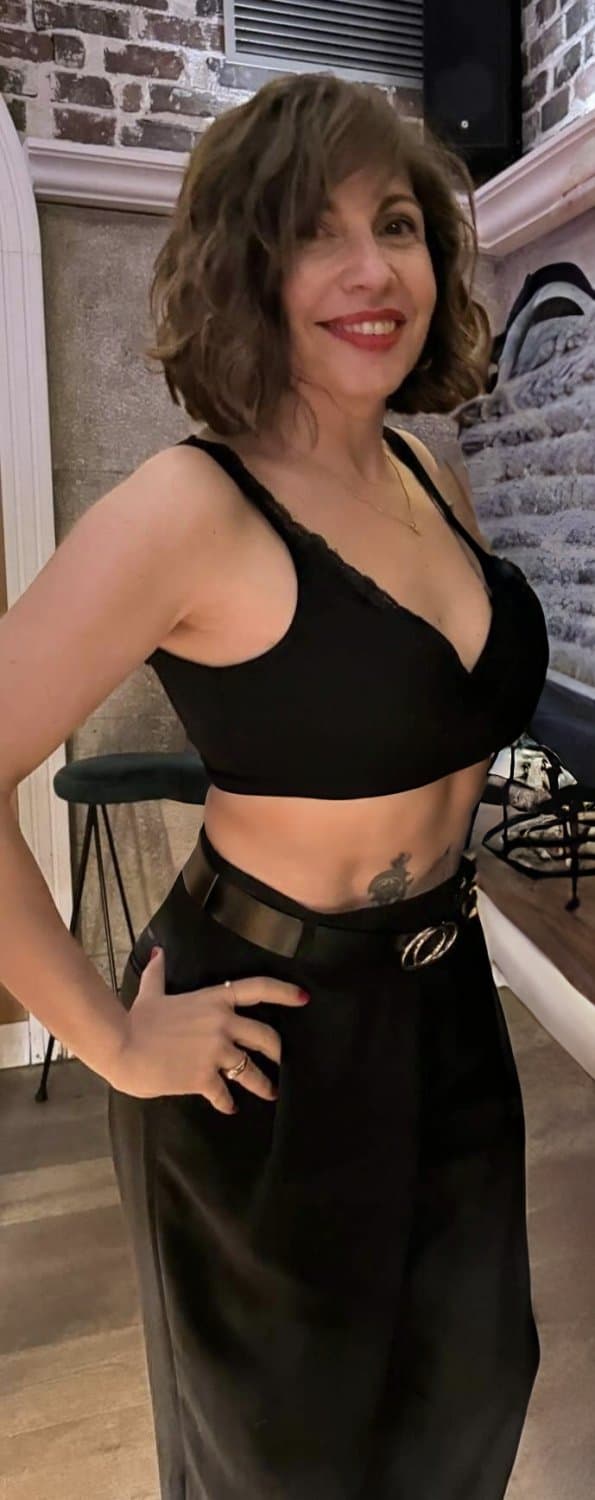 Spanish sexy mature dancer  - ask for details