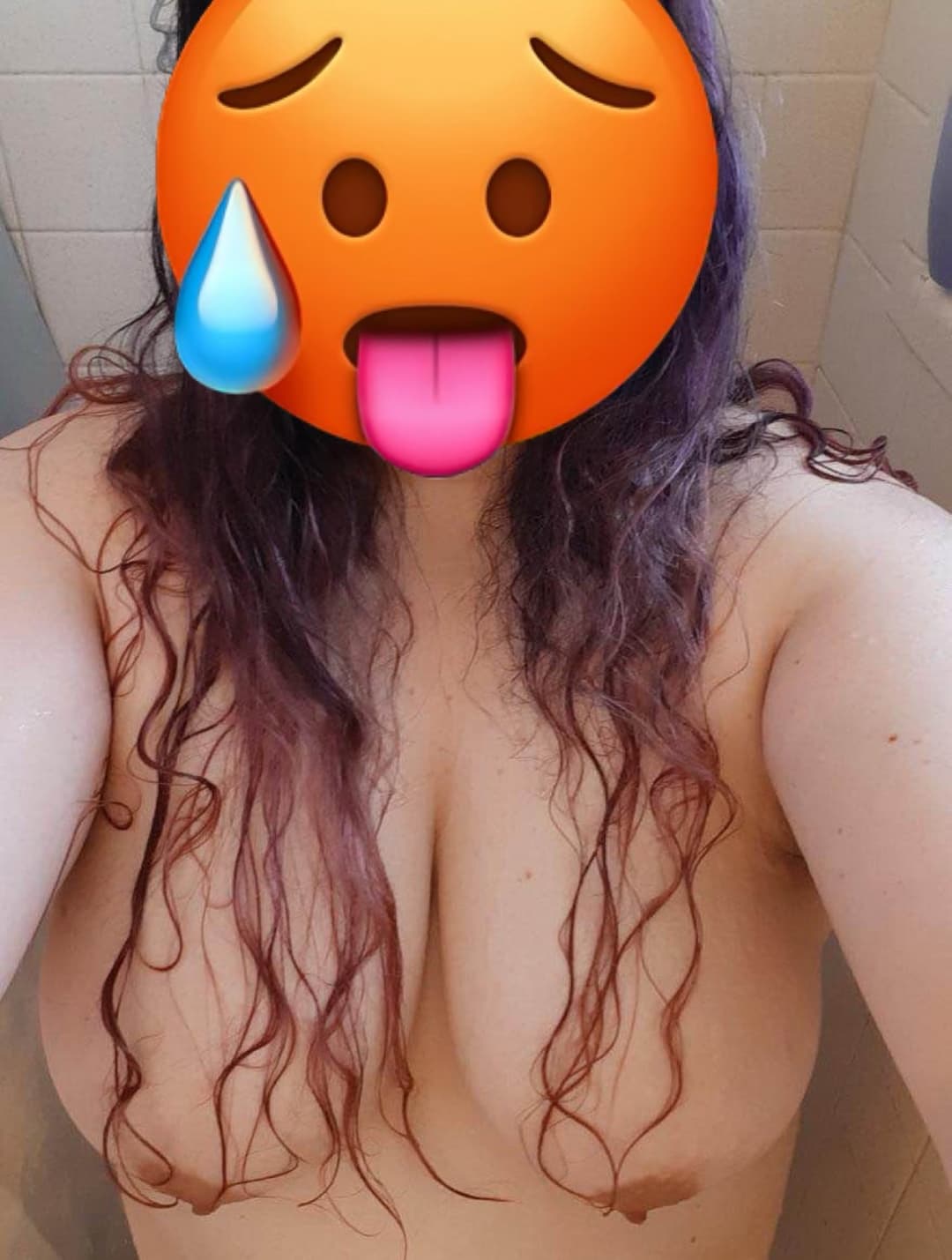 35yo Slut Tits McGee Alice - show her some love - tits-mcgee69 on fet