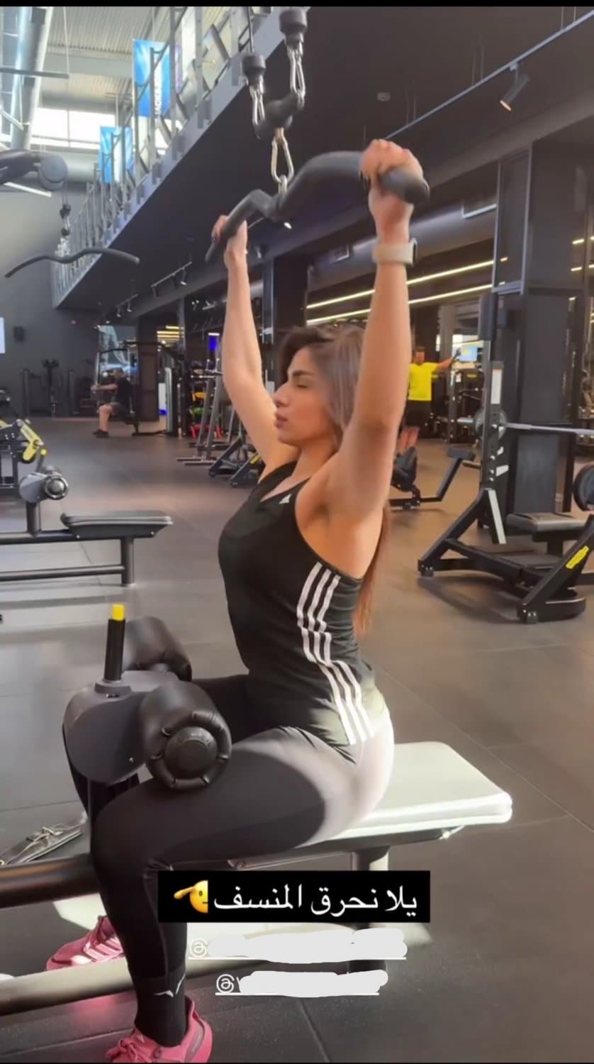 Sexy Arab Muslim slutty coach with a perfectly shaped big ass