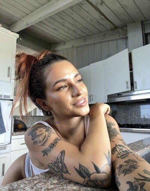 Should she pierce her tits?