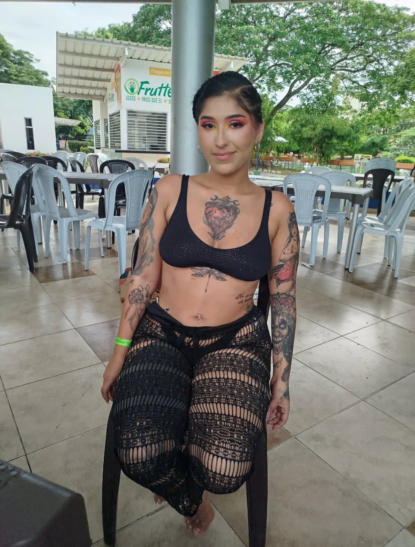 cream filled surprise with large round end