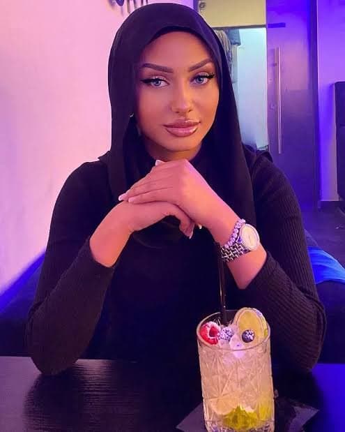 iraqi hoejabi with dsl showing why hijabi bitches r the best ????