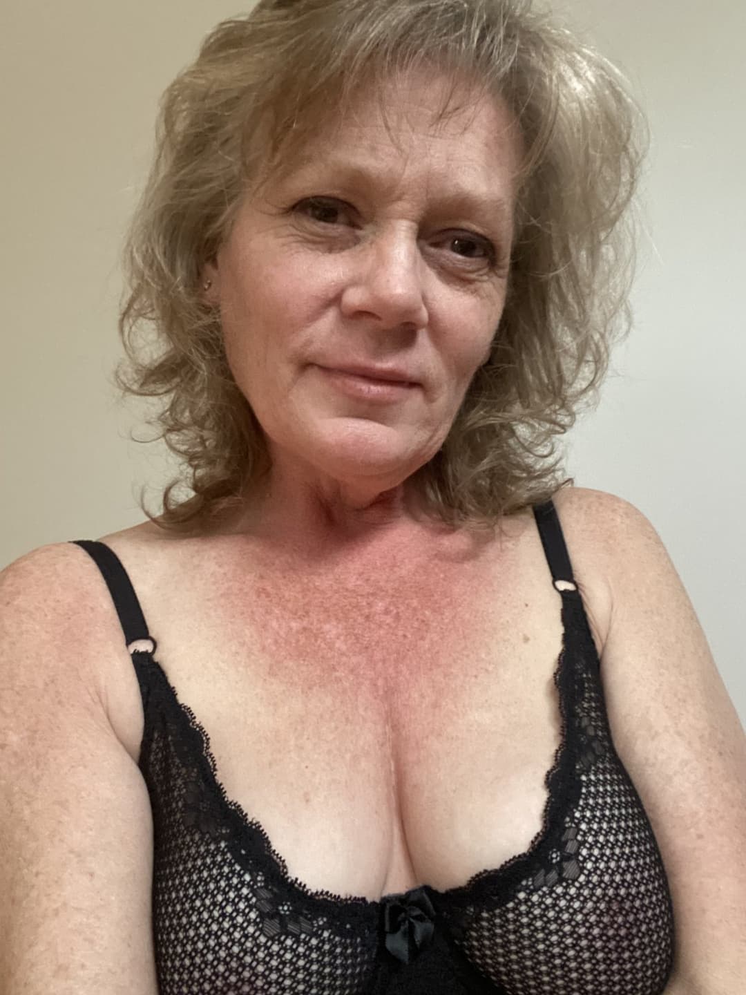 Small town mom and wife Bras and tit pics she has sent her son and friends
