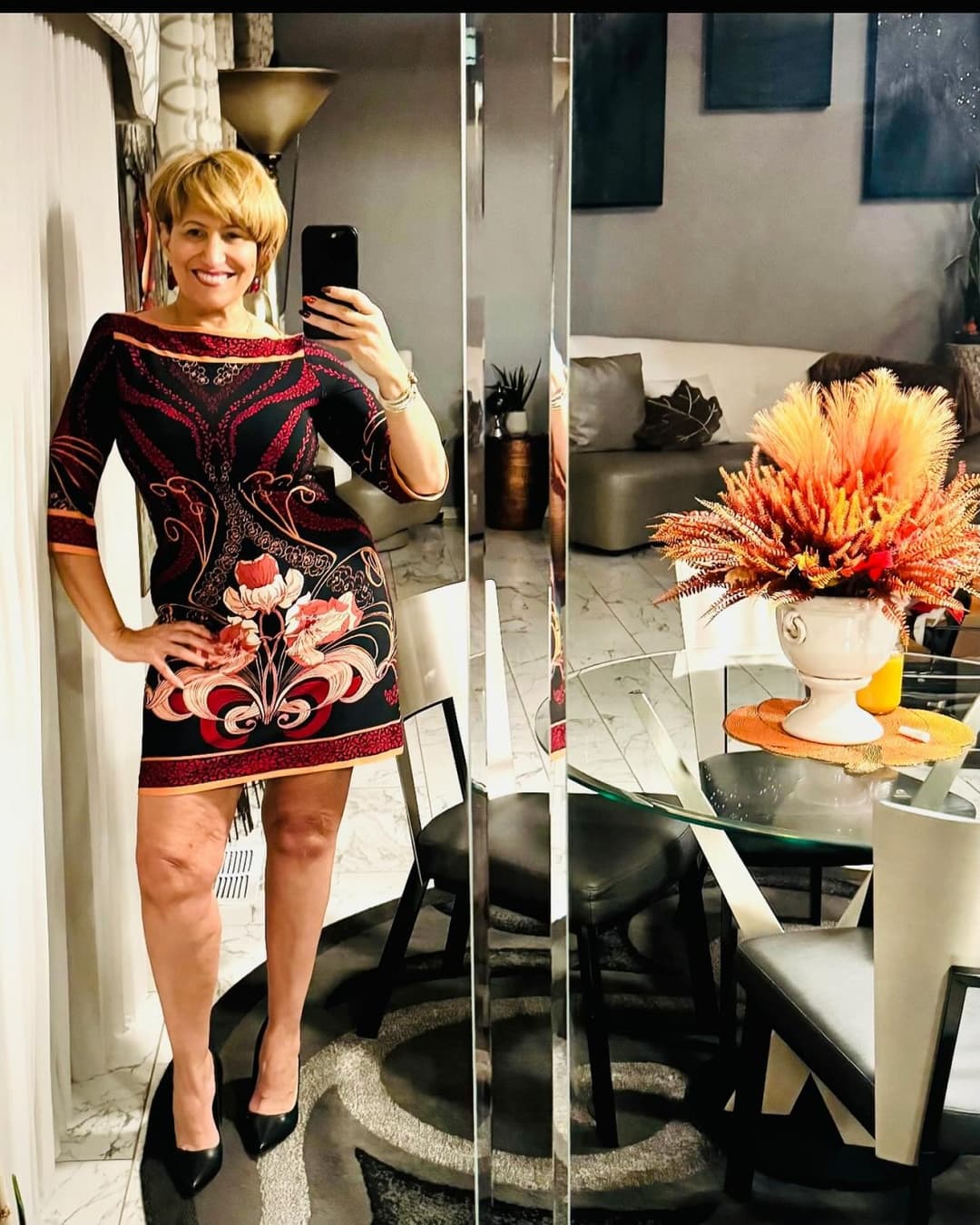 Thick Gilf flight attendant