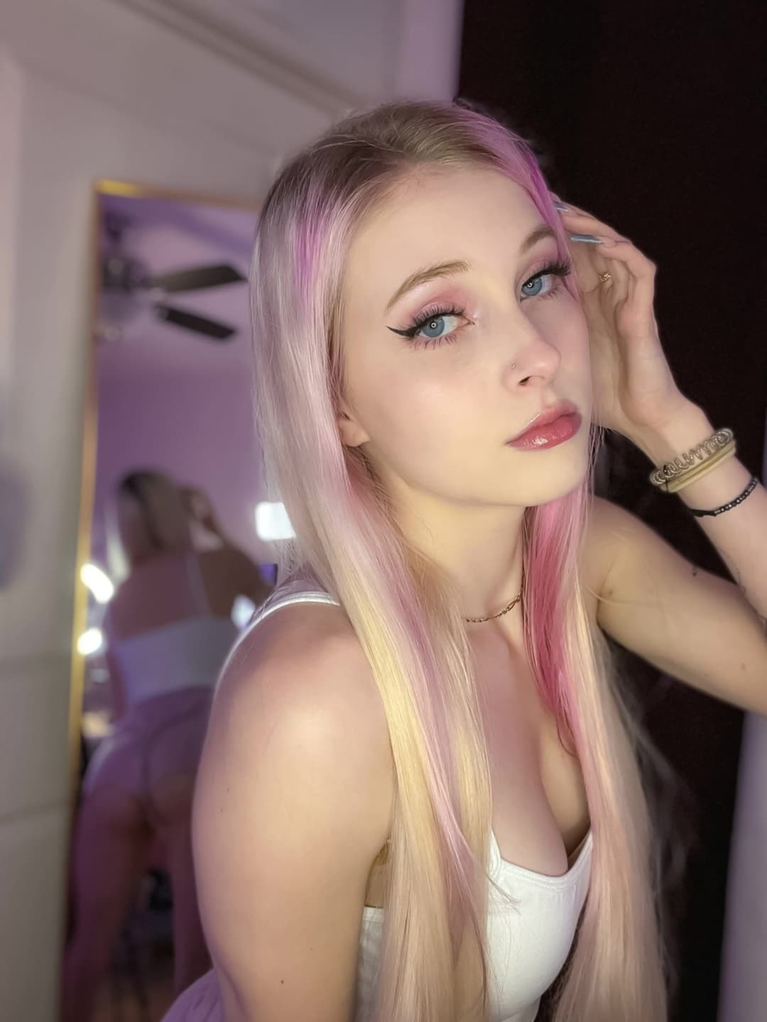 Click to view full size Sweet as a candy!