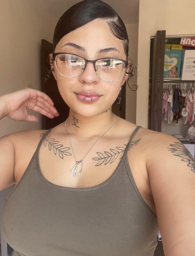 Young milf Aaliyah wants your cum