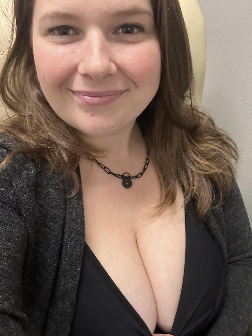 Big Tit Housewife Pixie