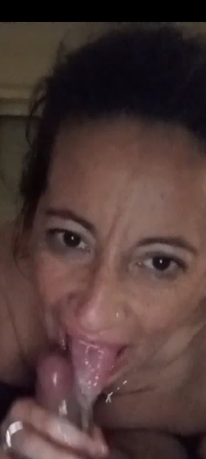 Fiesta con corrida final en la boca de mi mujer