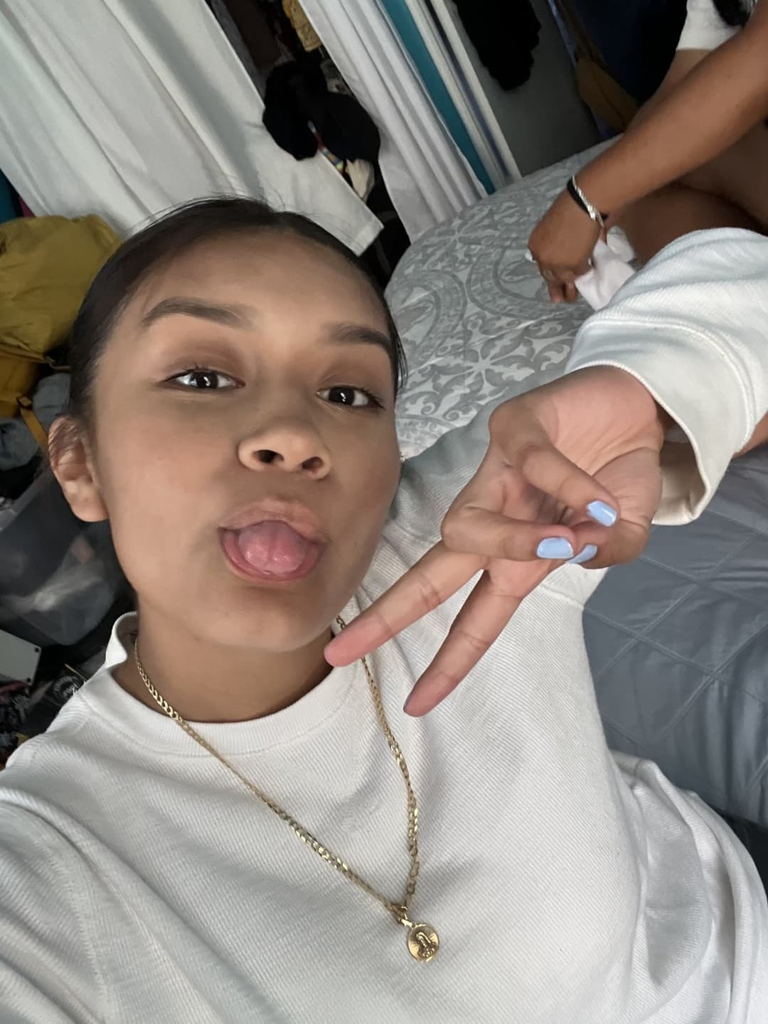 Leaked Latina chubby teen getting anal and gaped