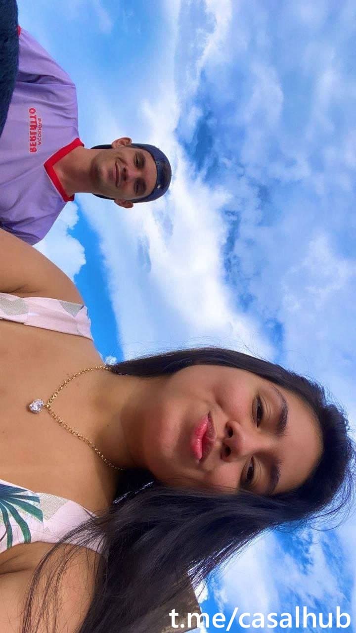 Casal amador #7 Ney Safado Vazados Casais Branca pagando boquete em casa no banheiro pelada