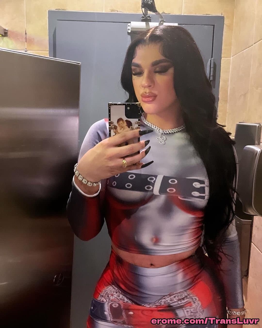 Big Ass Arab Trans Loves Taking BBC Backshots [Femboy, Ladyboy, Shemale, Sissy, Trap]