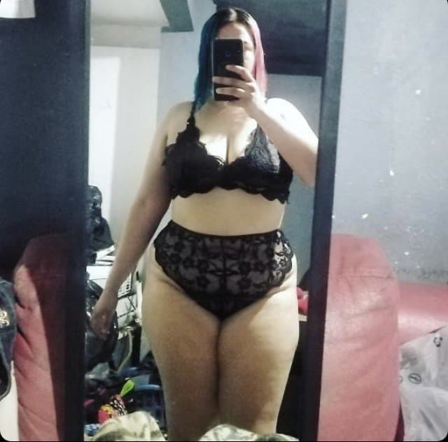 BBWs Taking Selfies (fleshy but not naked)