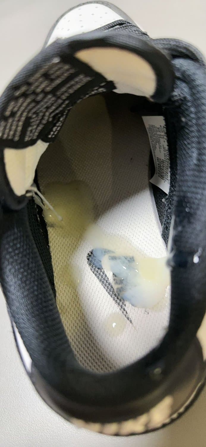 Asian feet / socks and cum filled shoes