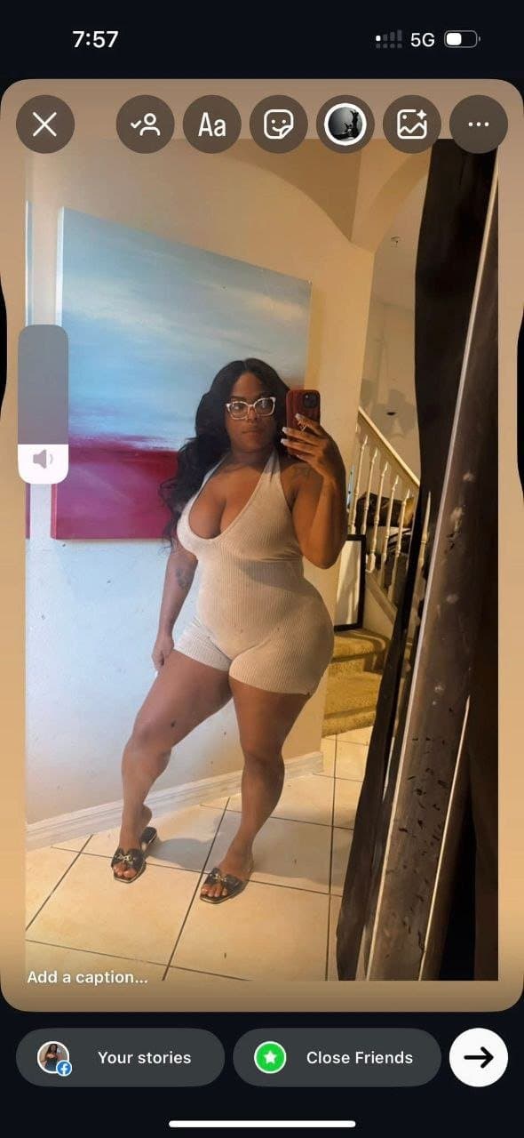 West Orlando Florida ebony bbw & Nail tech tiney sucking dick and taking backshots leaked
